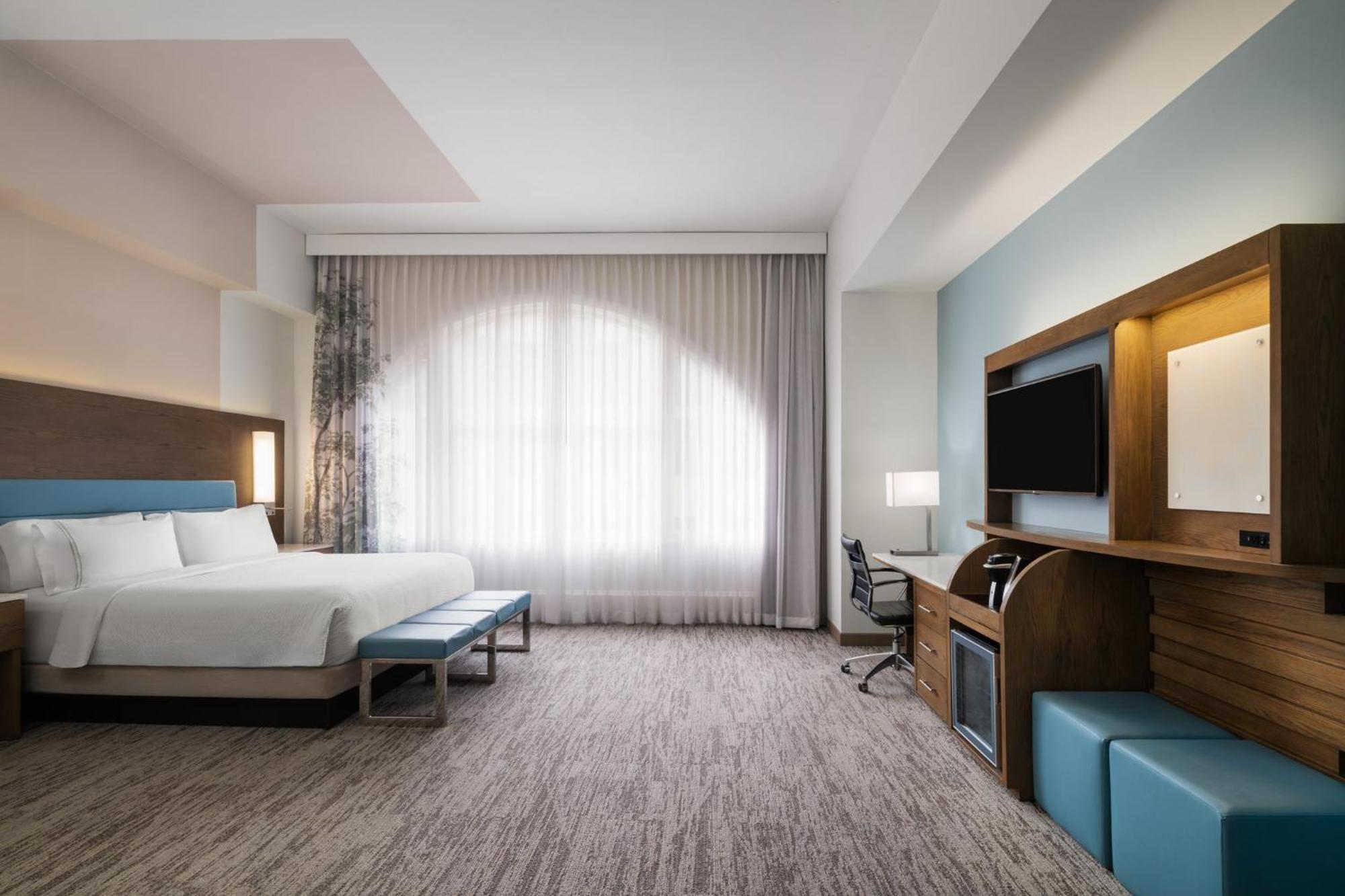 Premium King Room City View,1743141119:JPEG